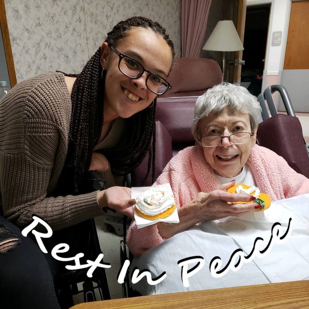 Meet your Posher, Liz